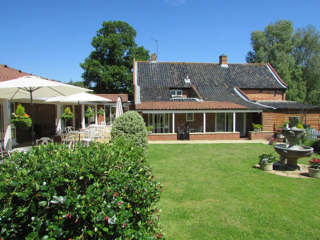 Decoy Barn Fritton Bed & Breakfast Exterior photo