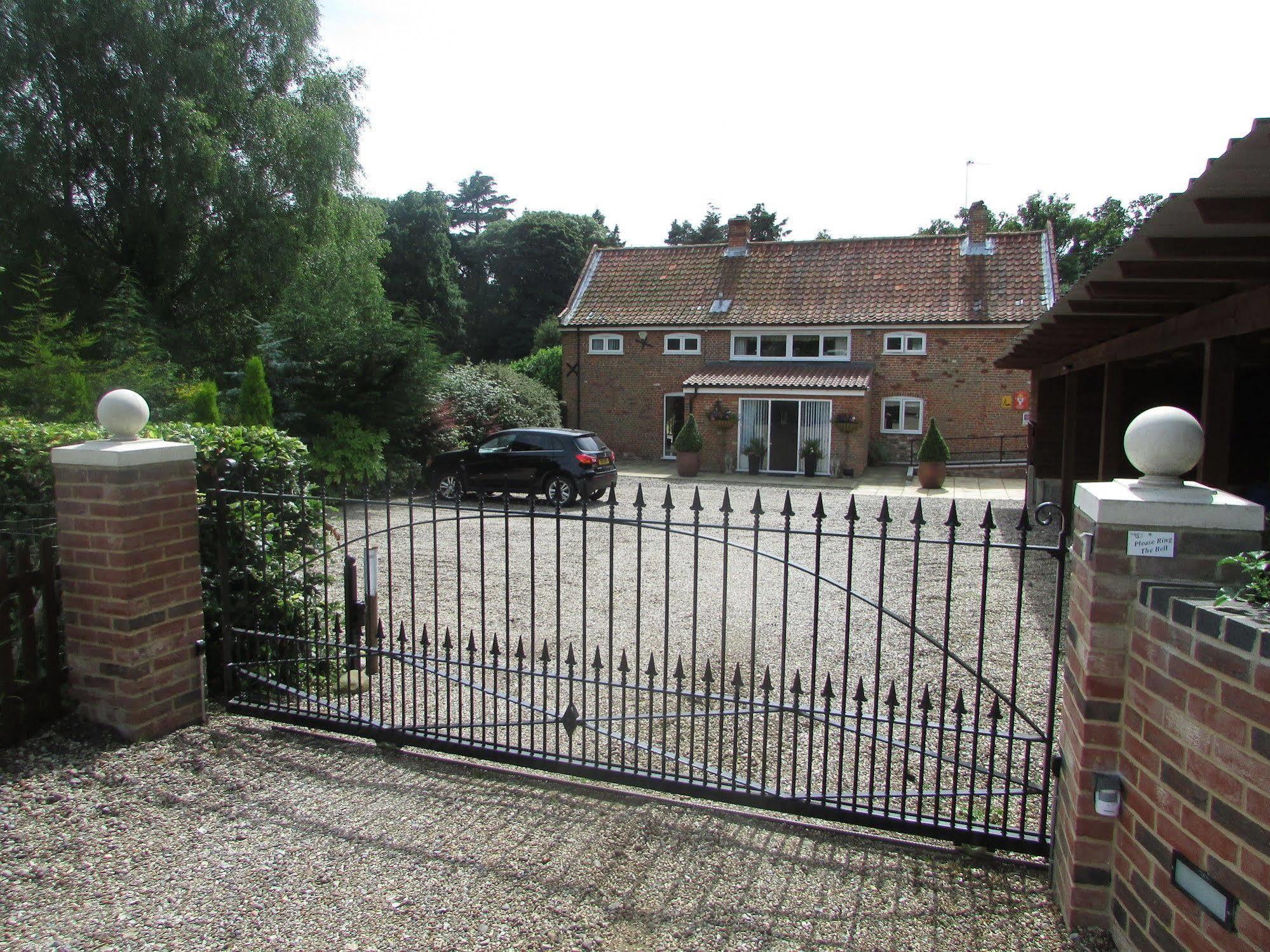 Decoy Barn Fritton Bed & Breakfast Exterior photo